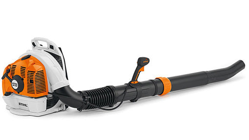 STIHL BR 450 Professional blower with the power to get the job done